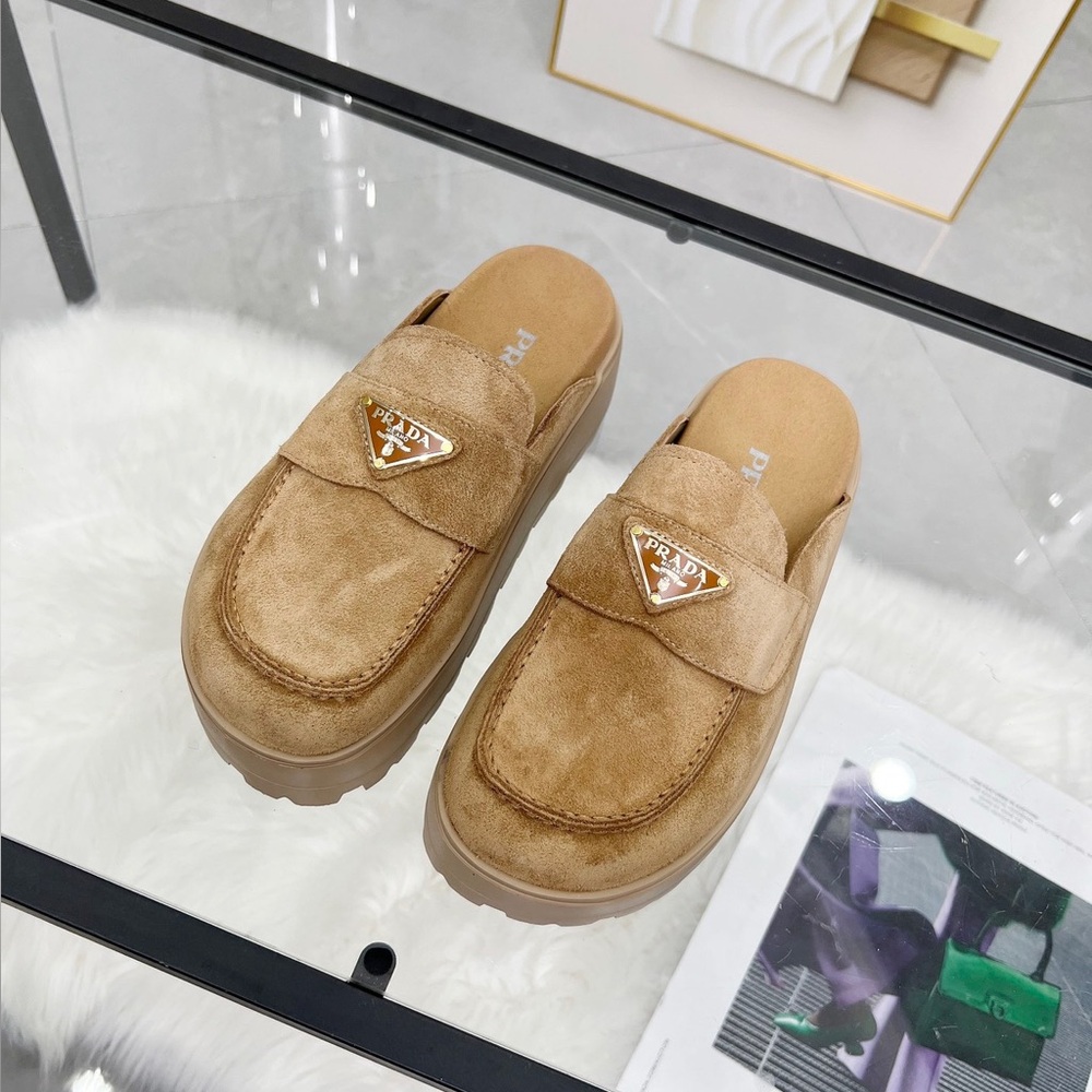 Prada women's brown Velcro slippers